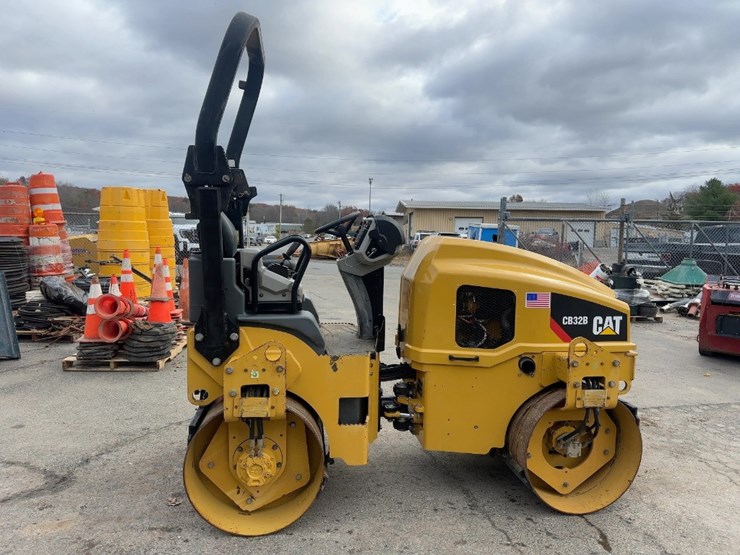 2019-caterpillar-c15-image-6