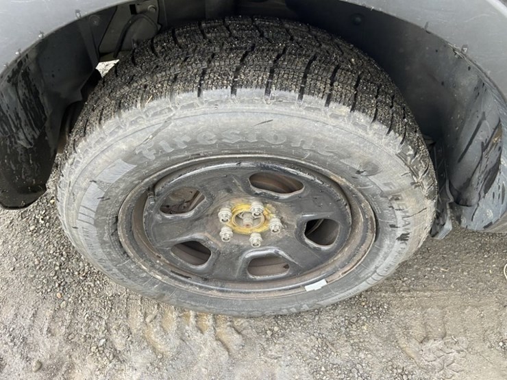 2017-ford-explorer-image-31