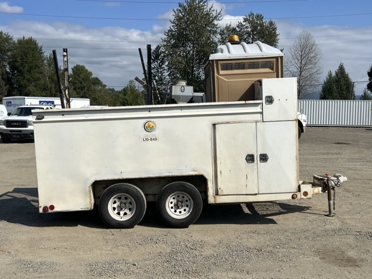 2000-county-built-t/a-utility-trailer-image-3