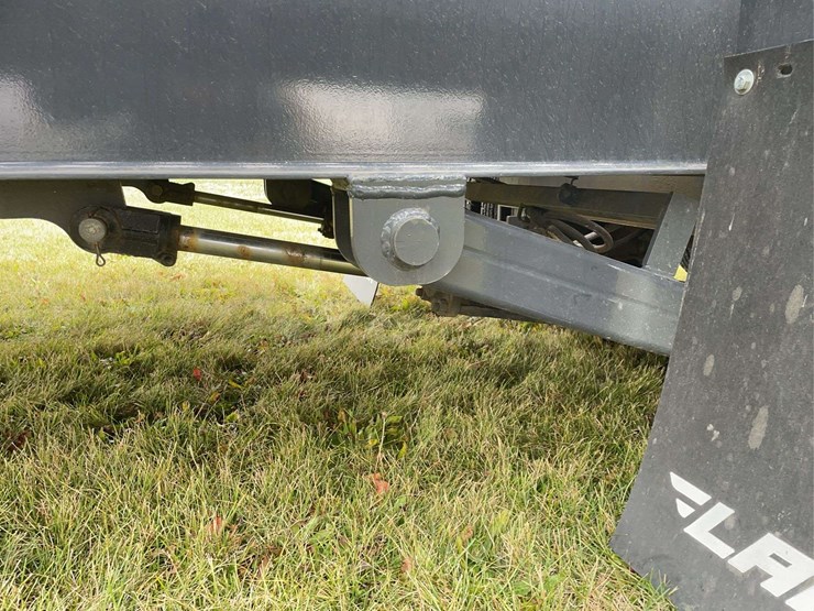 lamar-36’-gooseneck-trailer-image-24