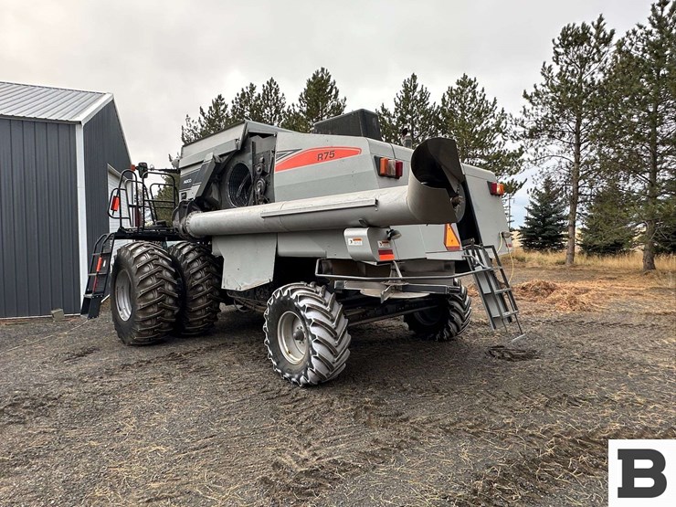 2008-gleaner-r75-image-4