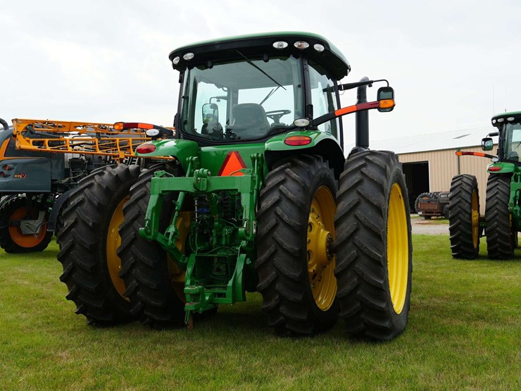 2011-john-deere-8285r-image-21