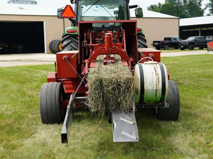 hesston-4590-image-4