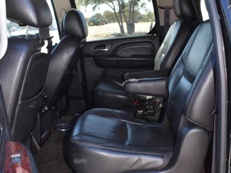 2014-lincoln-escalade-esv-(runs,-but-check-engine-light-is-on)-(vin-#-1gys3-image-10