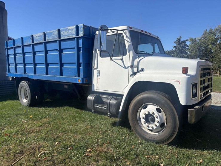 1980-international-s1900-image-1