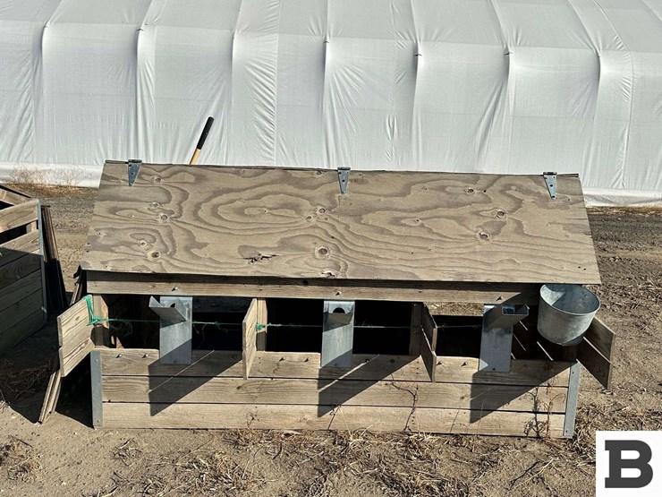 custom-wood-calf-bottling-huts---basin-city,-wa-image-3