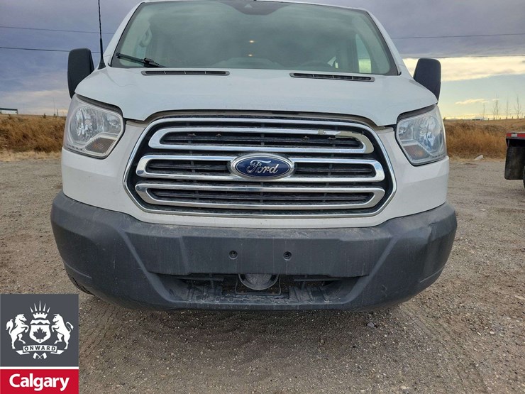 2017-ford-transit-image-37