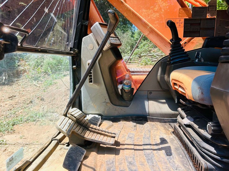 2010-doosan-dx180-lc-image-82