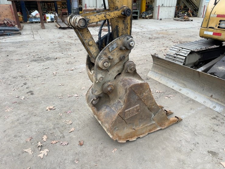 2003-caterpillar-308c-cr-image-13