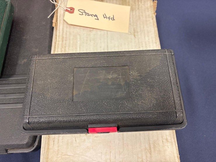 assorted-tools-set-image-11