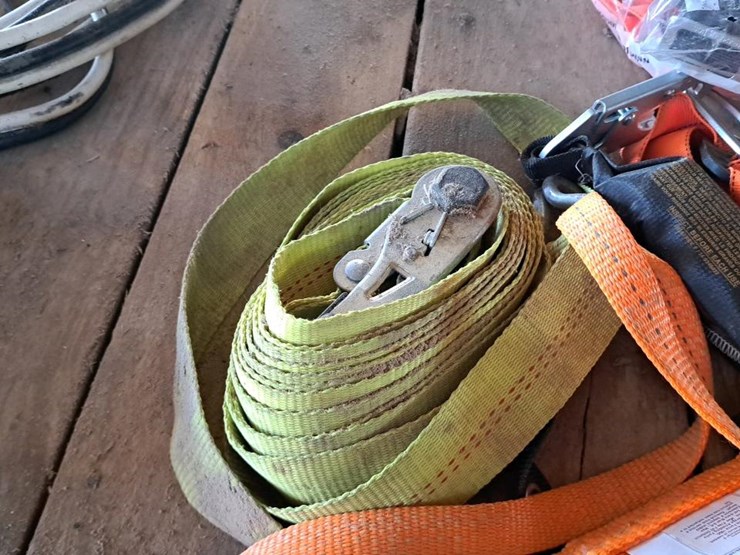 #109-•-safety-harnesses-&-ratchet-strap-image-5