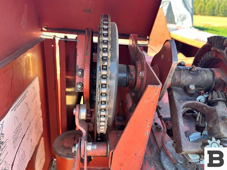 hesston-4655-image-23