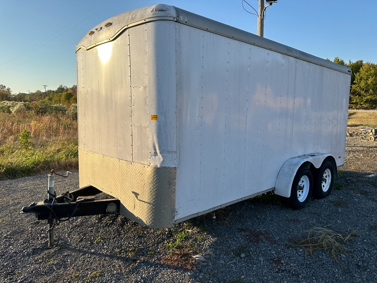 #32839-•-16'-t/a-enclosed-cargo-trailer-vin:-16hpb16244h122978-image-1
