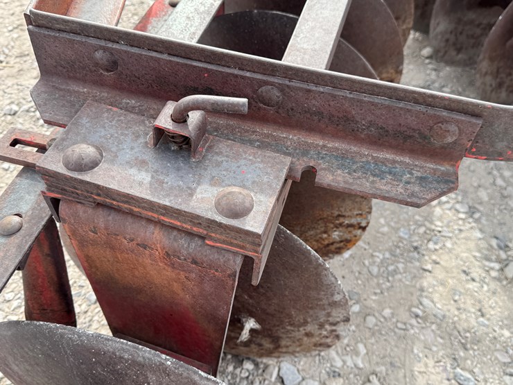 massey-ferguson-3-image-12