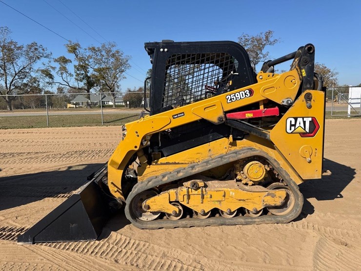 2023-caterpillar-259d3-image-1