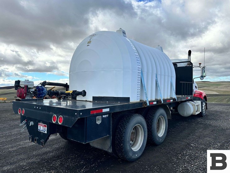 2008-peterbilt-386-image-5