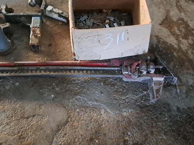 #311-•-jacks,-hitches-and-parts-image-5
