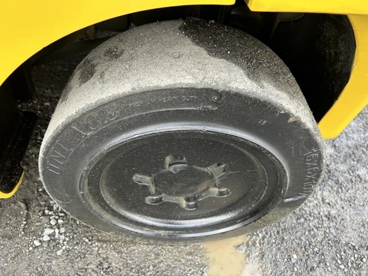 yale-50vx-forklift-image-26