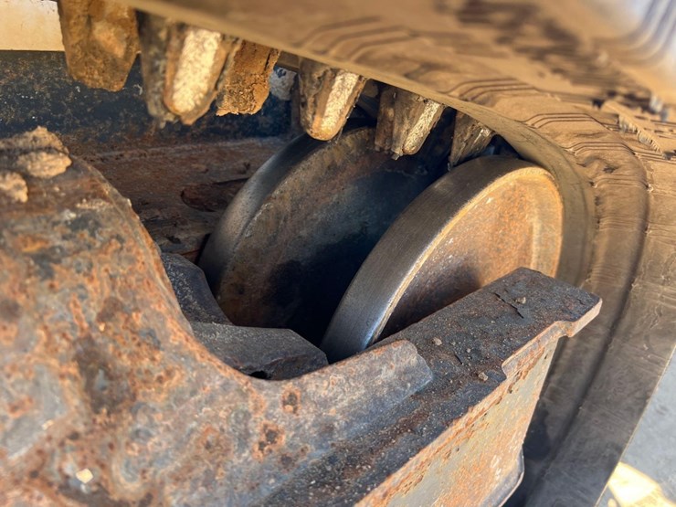 2019-bobcat-t595-image-14