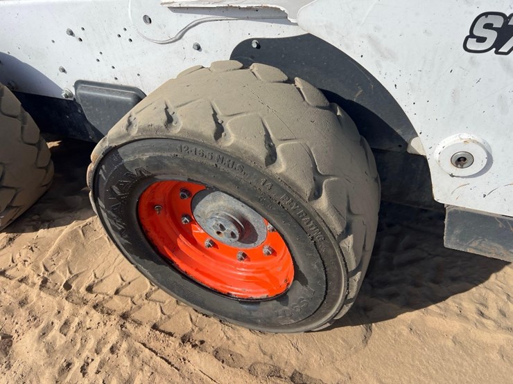 2022-bobcat-s740-image-10