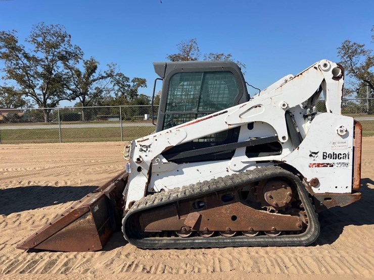2012-bobcat-t770-image-1