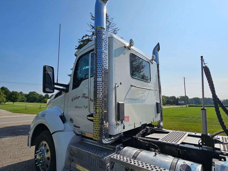 2019-kenworth-t880-image-13