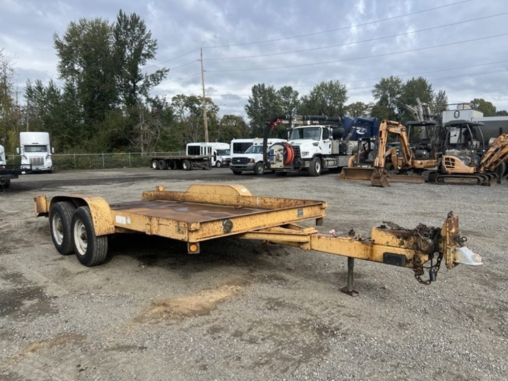 1991-butler-lt-816-ewh-t/a-tilt-deck-trailer-image-2