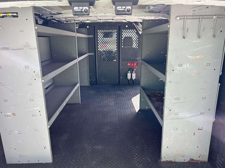 2017-ford-transit-image-32