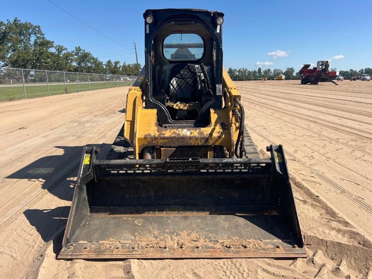 2016-caterpillar-259d-image-7