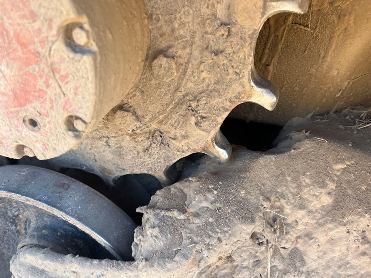 2012-takeuchi-tl230-image-14