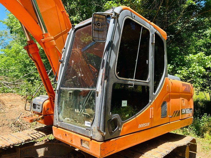 2010-doosan-dx180-lc-image-19