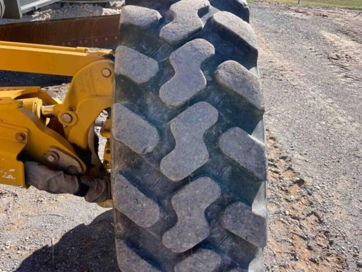 2018-deere-672g-image-7