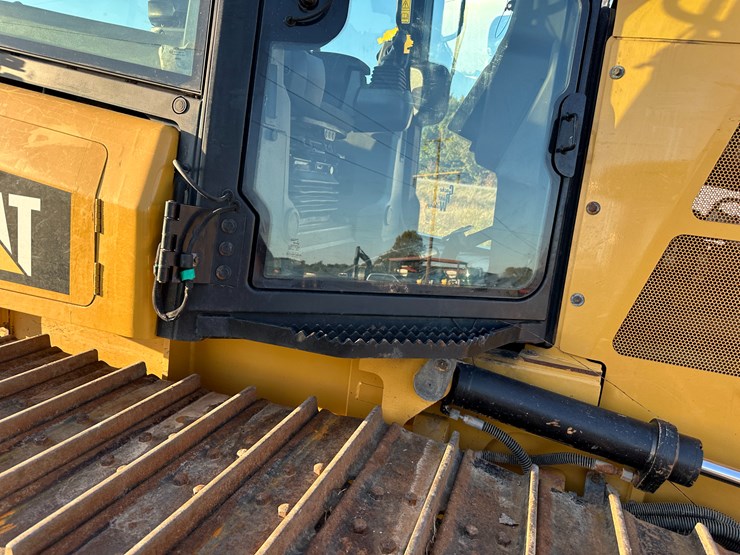 caterpillar-d5k2-image-42