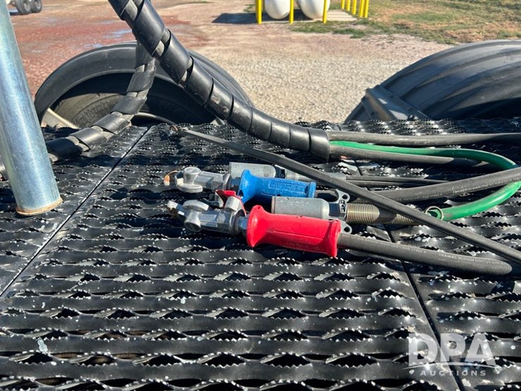 2004-international-9200i-image-40