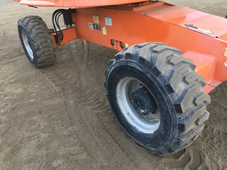 2008-jlg-400s-image-9