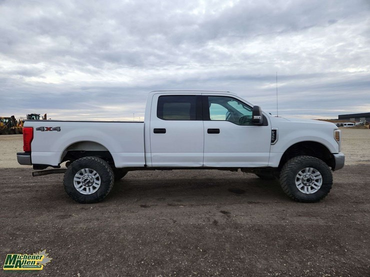 2019-ford-f350-image-24