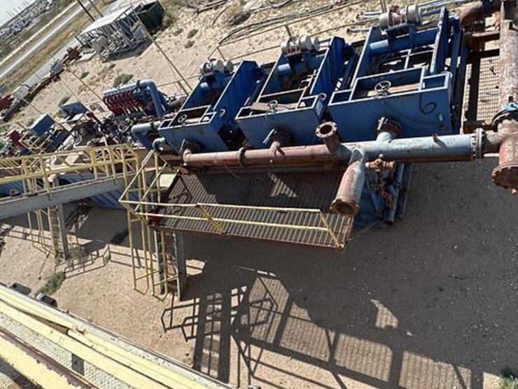 2011-caterpillar-3512-image-10