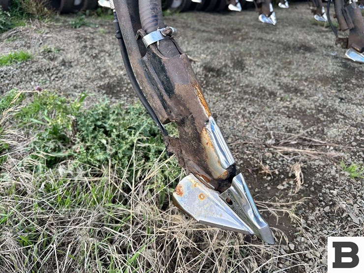 john-deere-1830-image-10