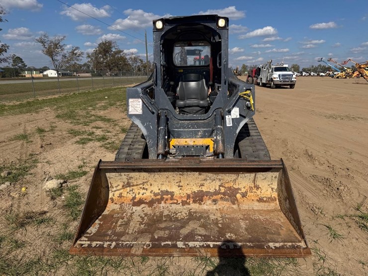 2021-deere-325g-image-7