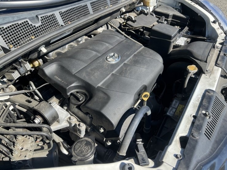 2014-toyota-sienna-le-image-39