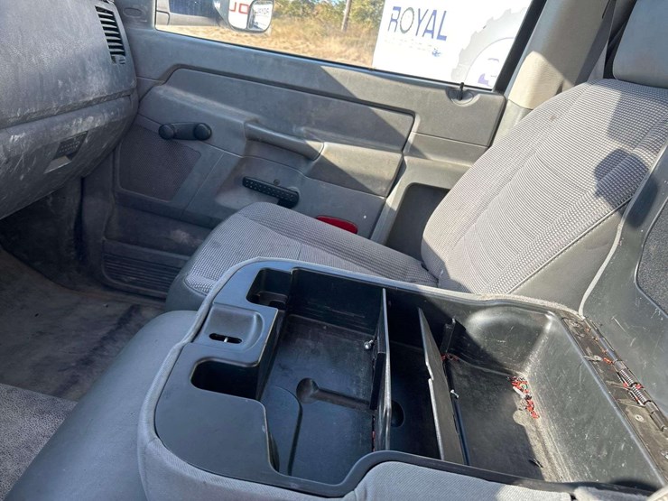 2009-dodge-ram-3500-image-15