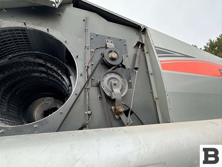 2008-gleaner-r75-image-28