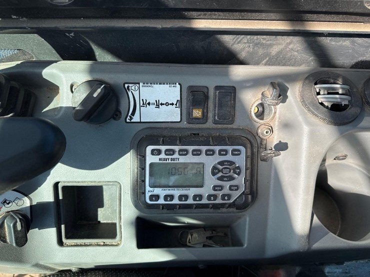 2024-bobcat-e88-image-34