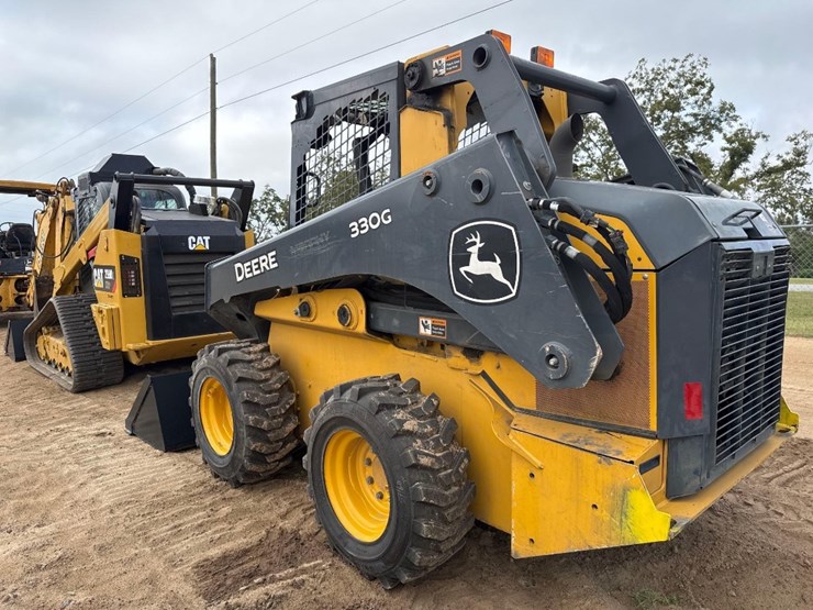 2022-deere-330g-image-8