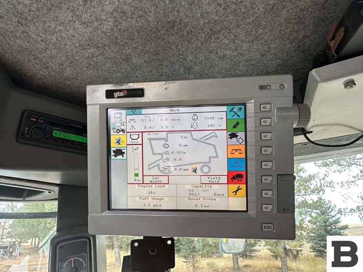 2008-gleaner-r75-image-79