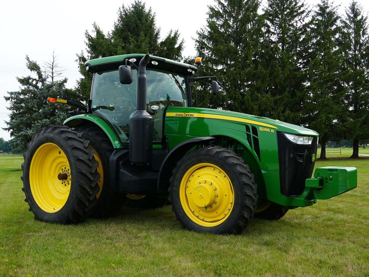 2011-john-deere-8285r-image-17