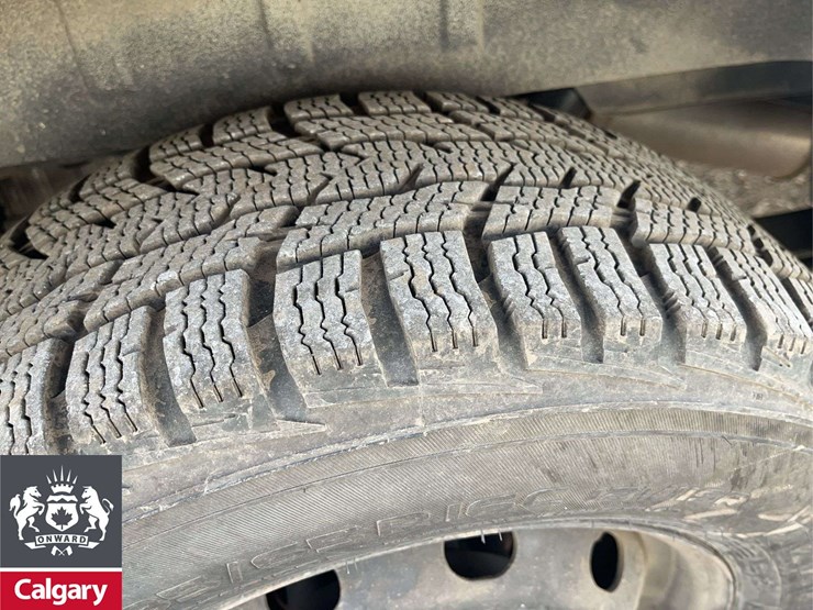 2017-ford-transit-image-8