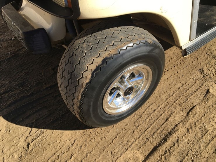 club-car-2-passenger-utility-cart,-image-9