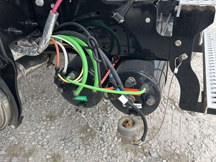 2021-international-mv607-image-34