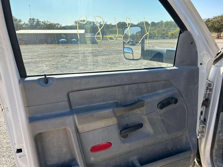 2009-dodge-ram-3500-image-9